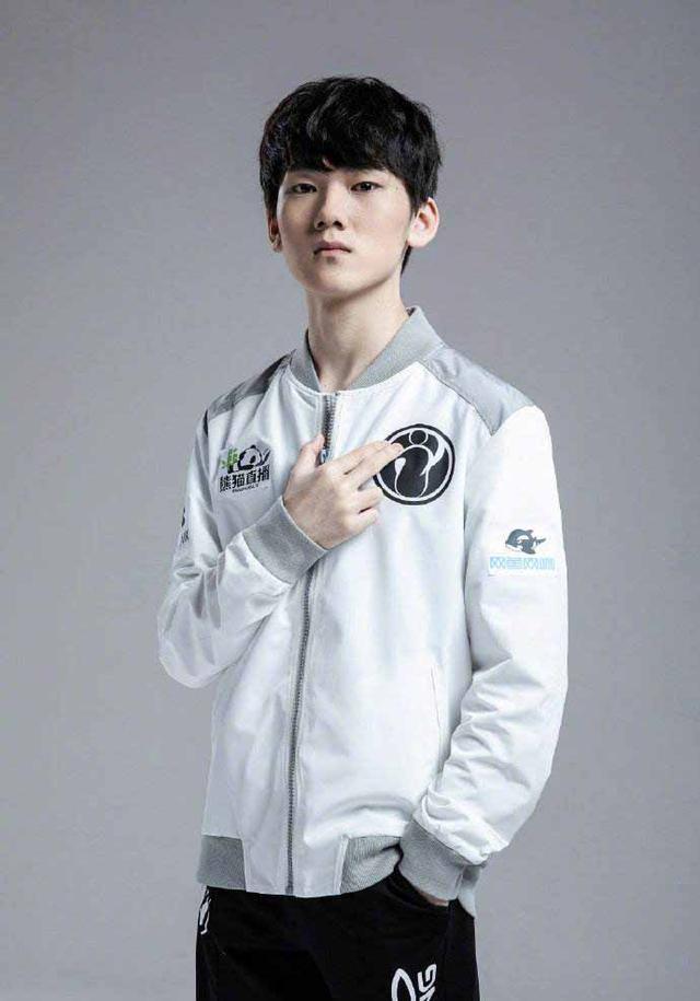 爱游戏全站包含Ning巅峰对决，Uzi与50激战塞尔维亚队分钟，逆转胜负难料！的词条