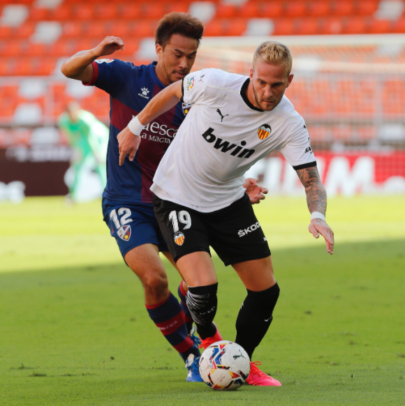 爱游戏网站入口包含今夜浙江稠州复出首秀：西甲节点到来，底气十足，心理建设被强调的词条